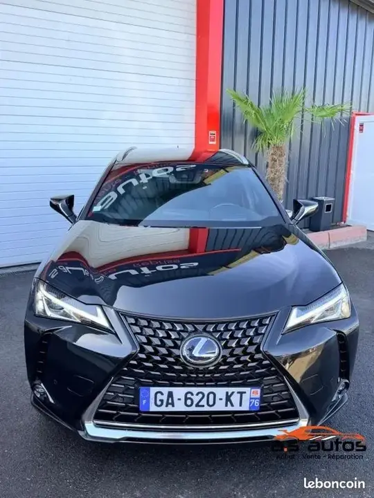Lexus Ux 2021 photo 2