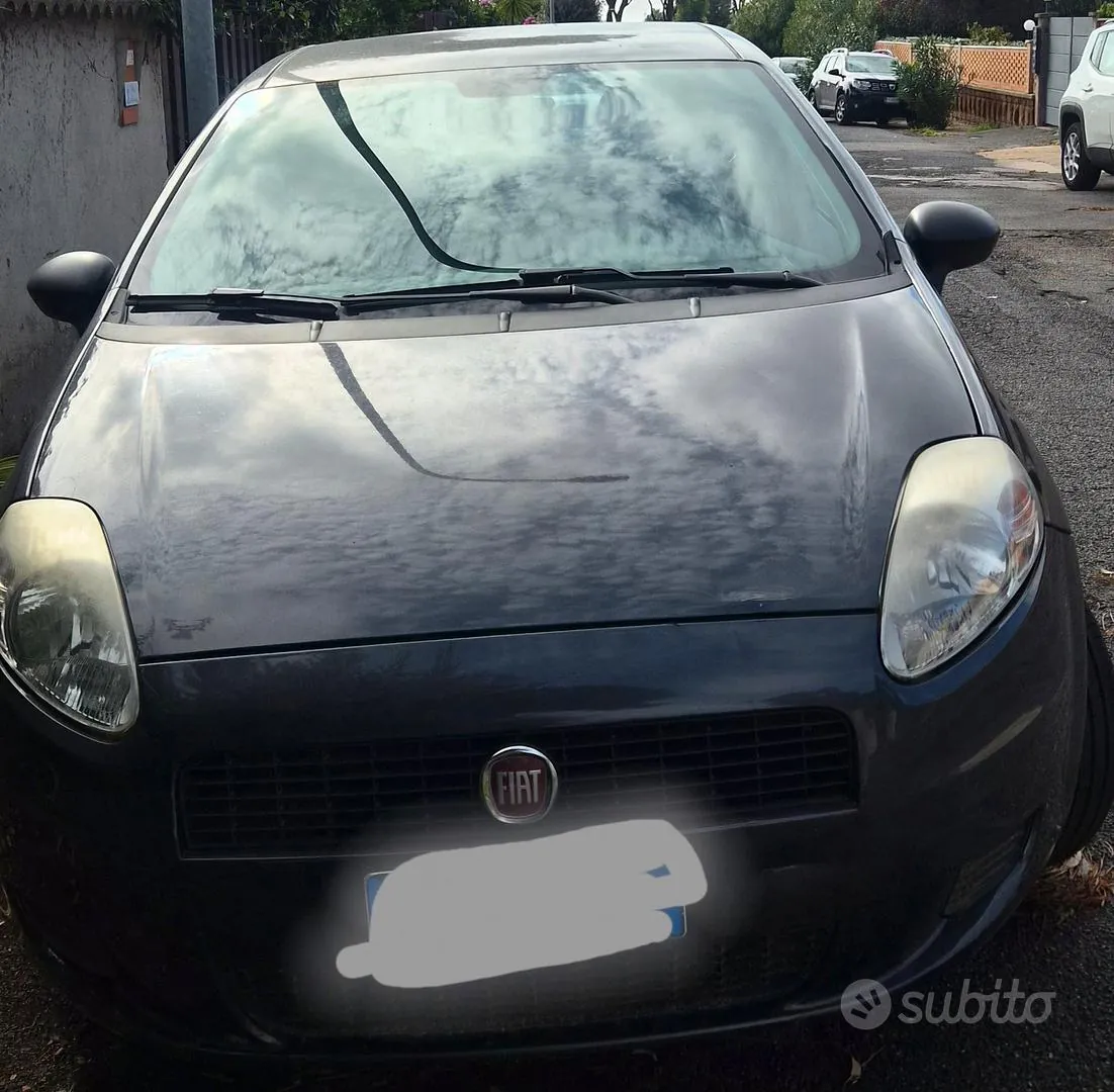 Fiat Punto 2011 photo 4