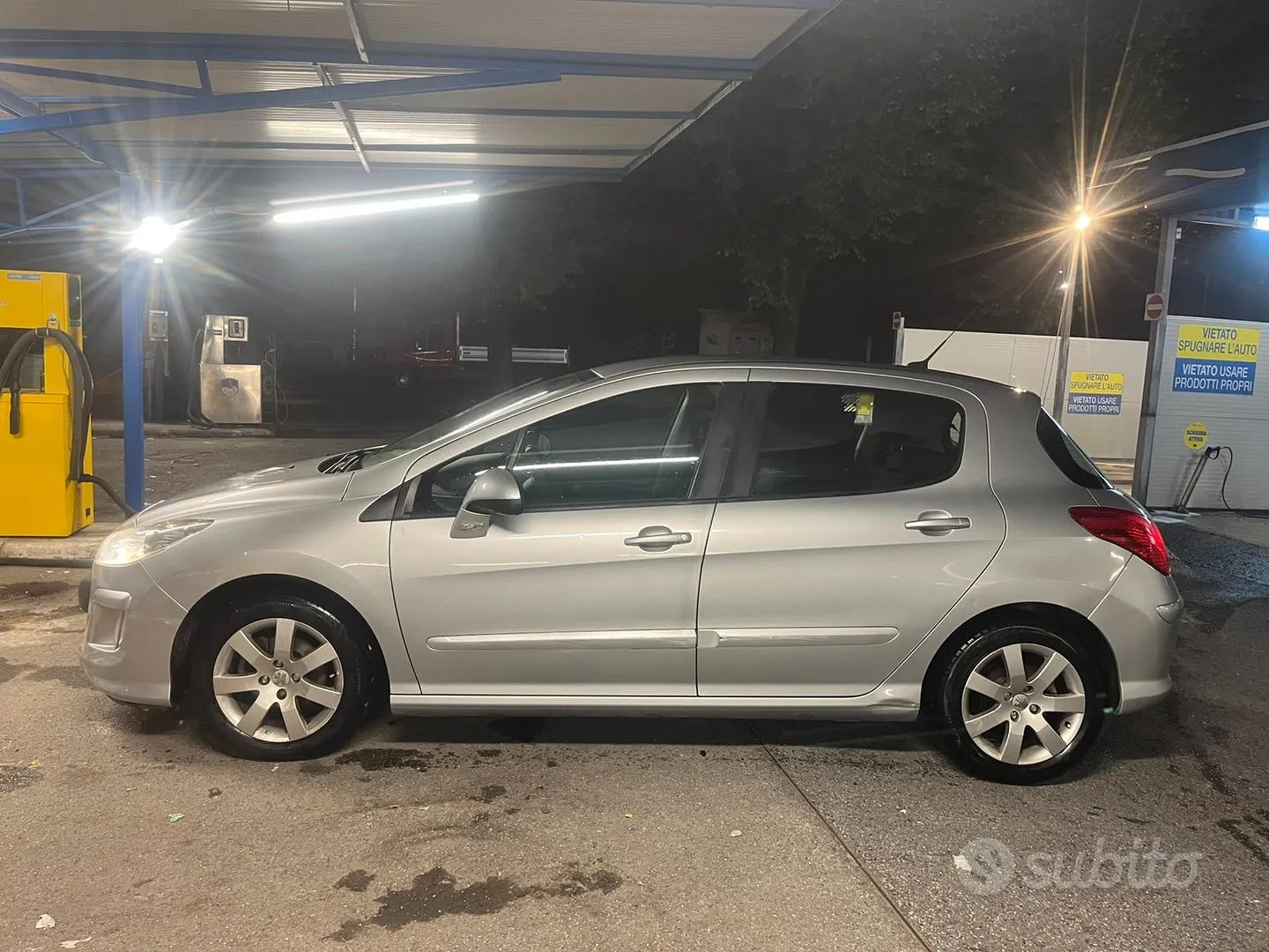 Peugeot 308 2008 photo 2