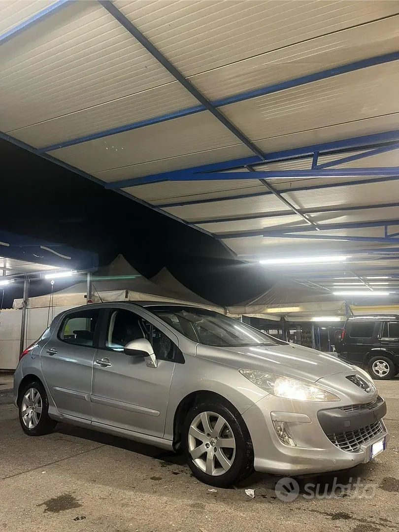 Peugeot 308 2008 photo 4