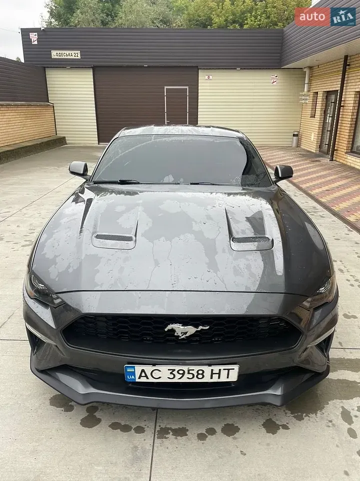 Ford Mustang 2019 photo 2