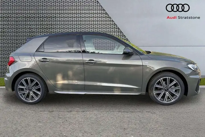 Audi A1 2026 photo 4
