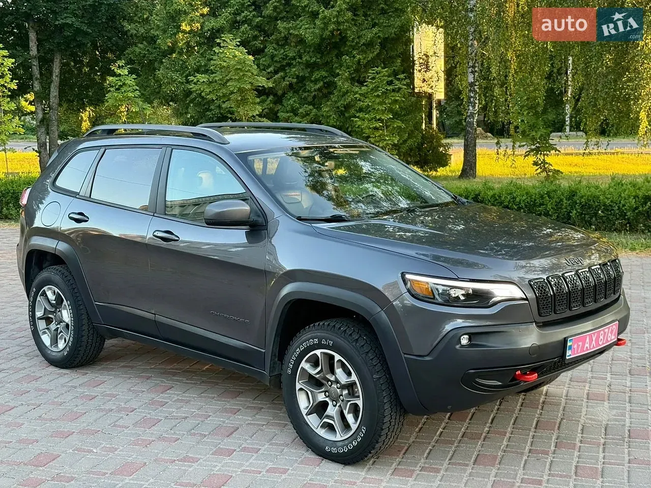 Jeep Cherokee 2018 photo 2