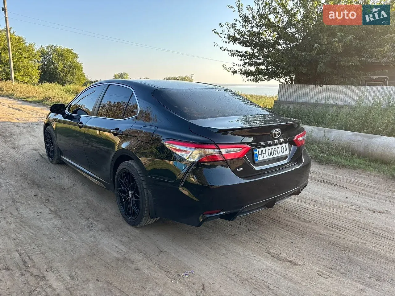 Toyota Camry 2018 photo 2