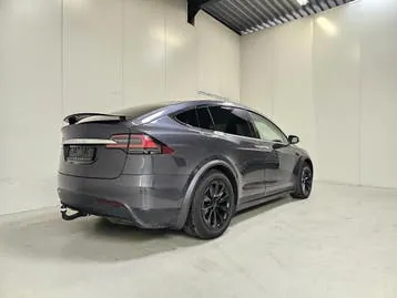 Tesla Model X 2017 photo 3