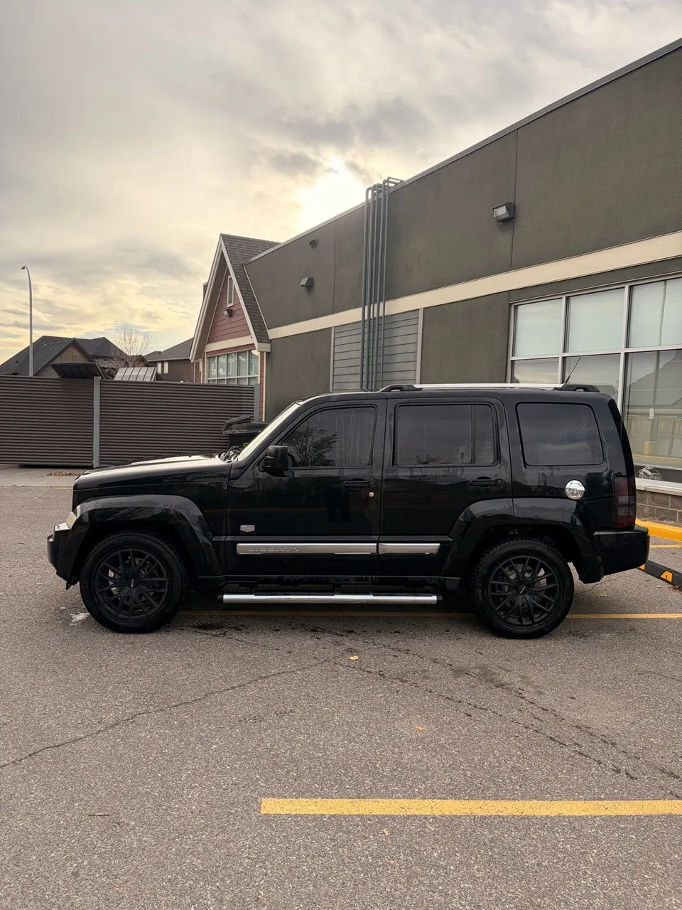 Jeep Liberty 2011 photo 2