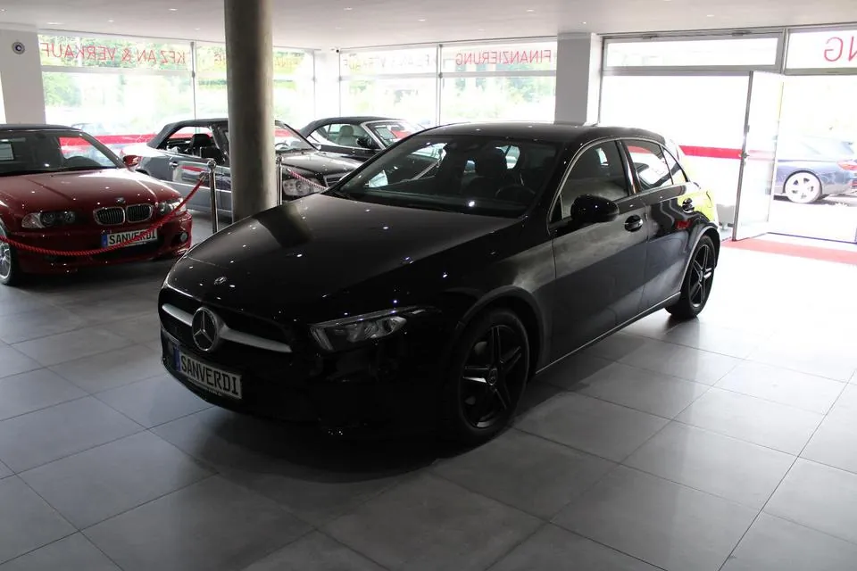 Mercedes-Benz A 180