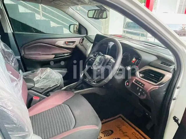Suzuki Fronx 2026 photo 2