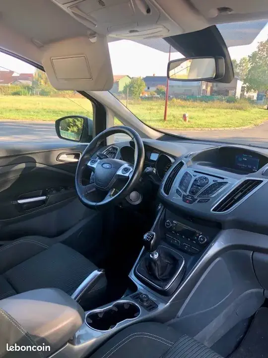 Ford C-Max 2014 photo 4