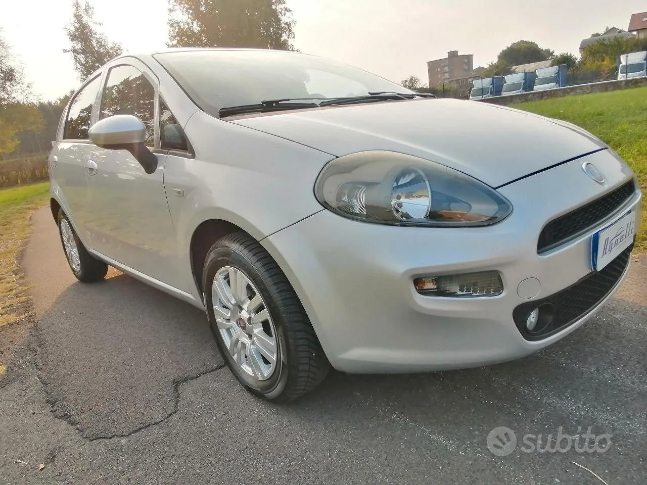 Fiat Punto 2012 photo 5