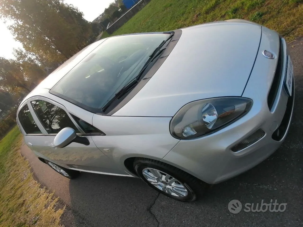 Fiat Punto 2012 photo 4