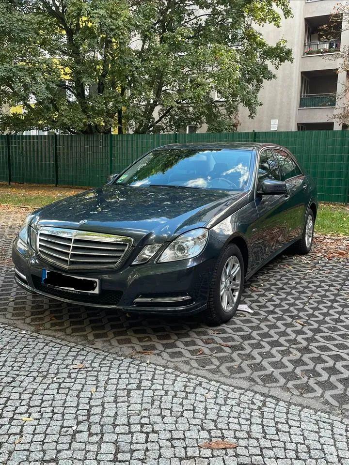 Mercedes-Benz E 200