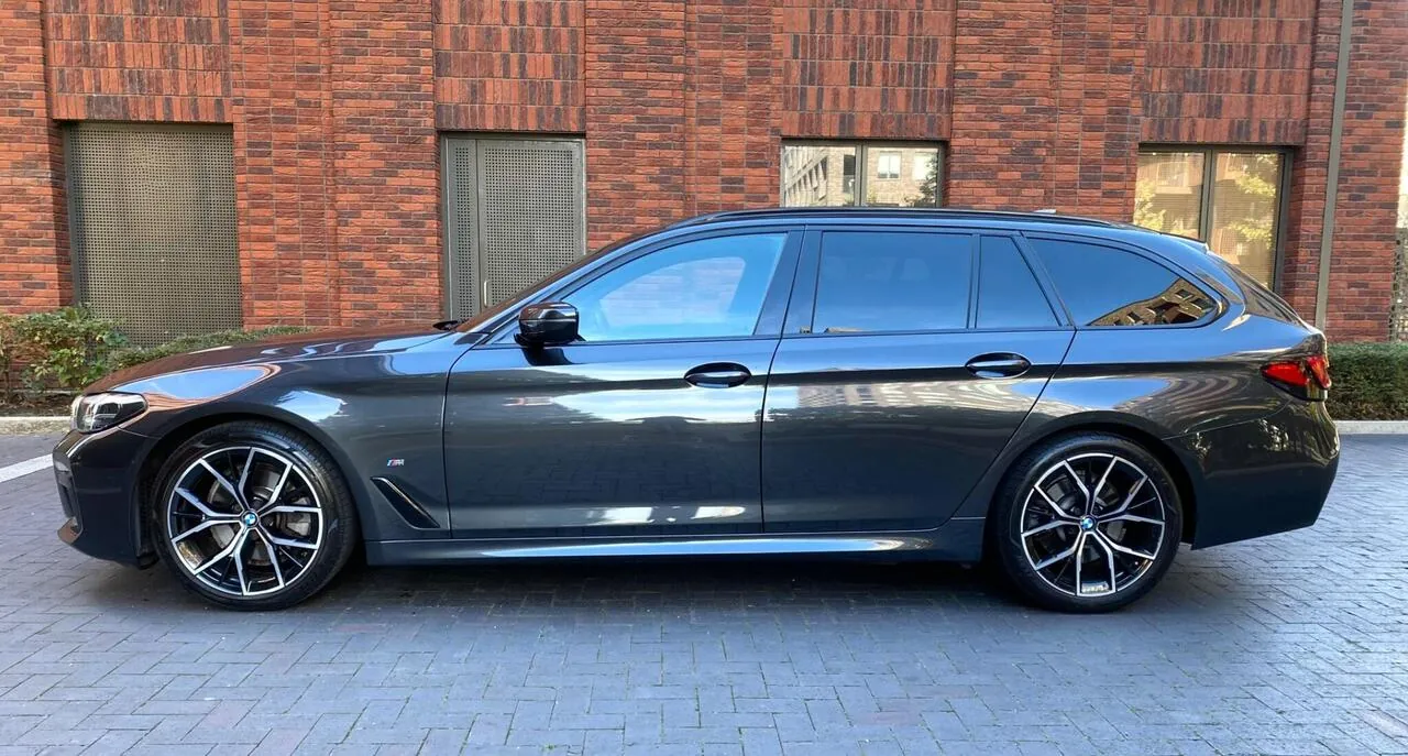 BMW 5 Series 2021 photo 4