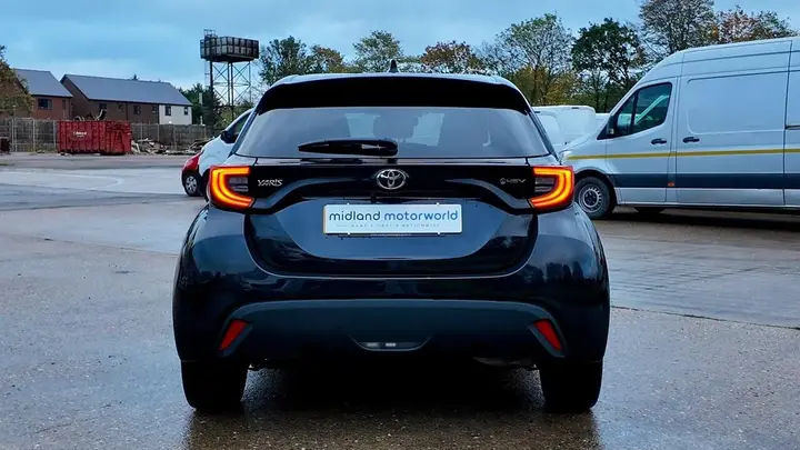 Toyota Yaris 2024 photo 5