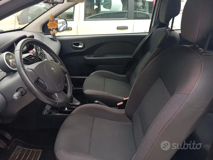 Renault Twingo 2012 photo 4