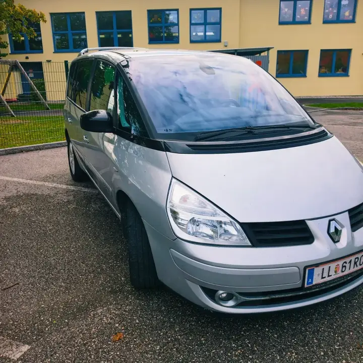 Renault Espace 2011 photo 2
