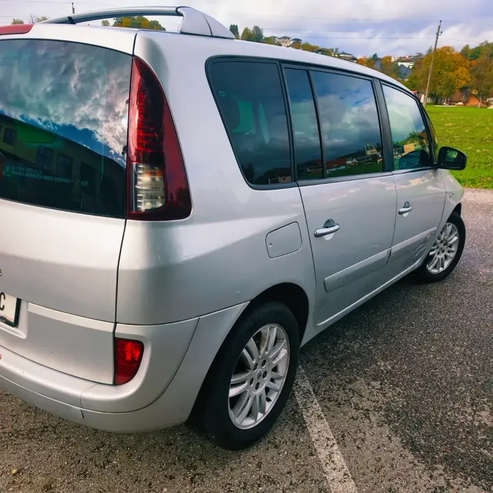 Renault Espace 2011 photo 3