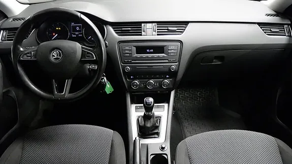 Skoda Octavia 2013 photo 3