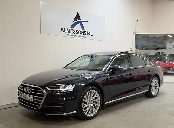 Audi A8 2018 photo 2