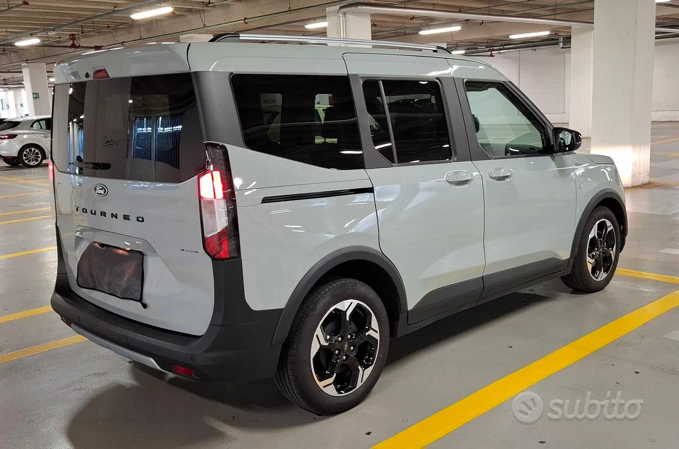 Ford Tourneo Courier 2024 photo 2