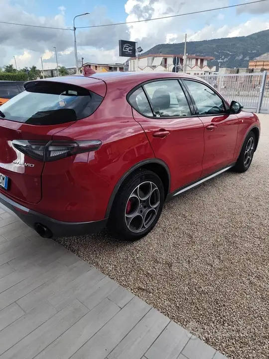 Alfa Romeo Stelvio 2023 photo 5