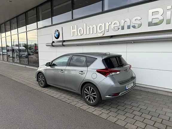 Toyota Auris 2015 photo 4