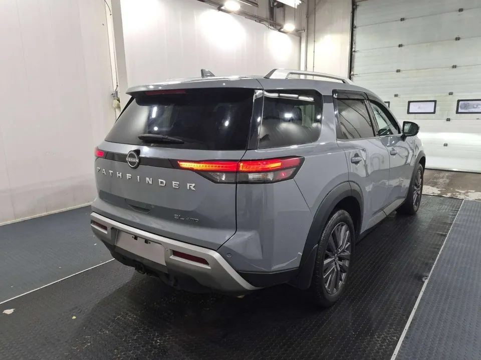 Nissan Pathfinder 2023 photo 3