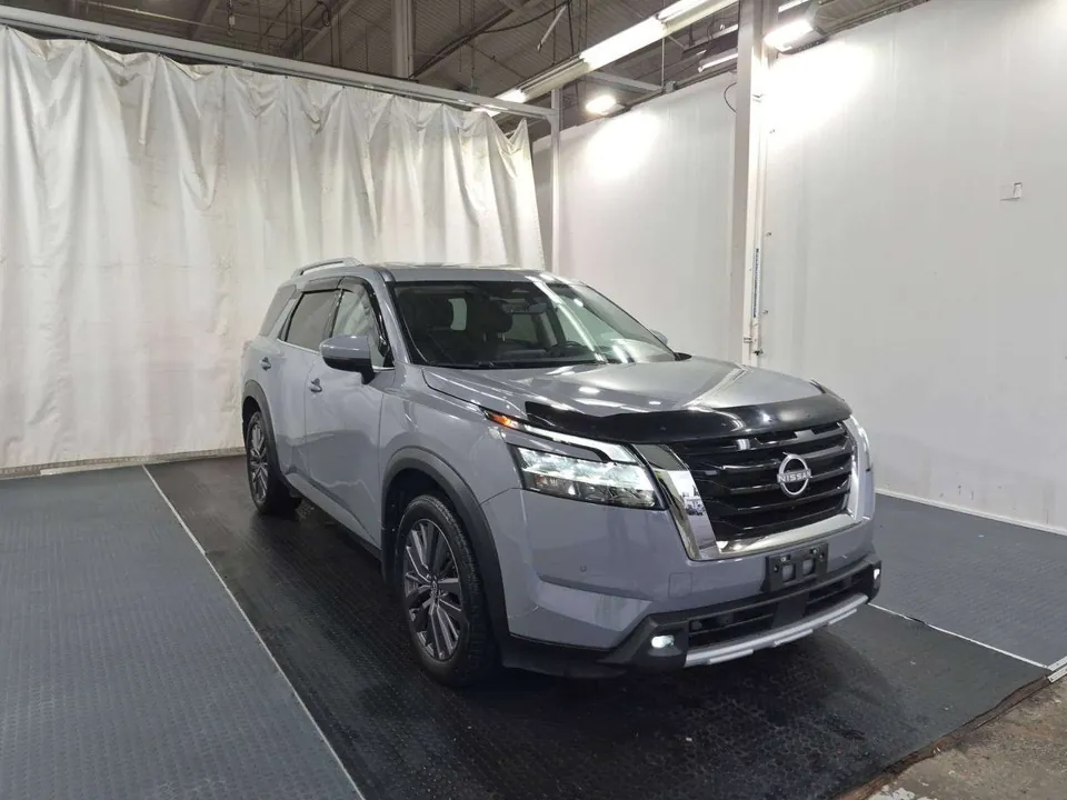Nissan Pathfinder 2023 photo 2