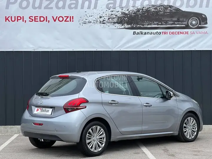Peugeot 208 2019 photo 5