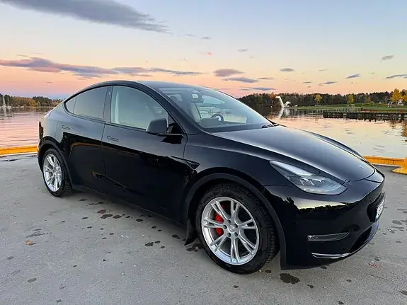 Tesla Model Y 2022 photo 3