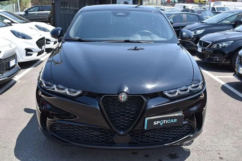 Alfa Romeo Tonale 2024 photo 2