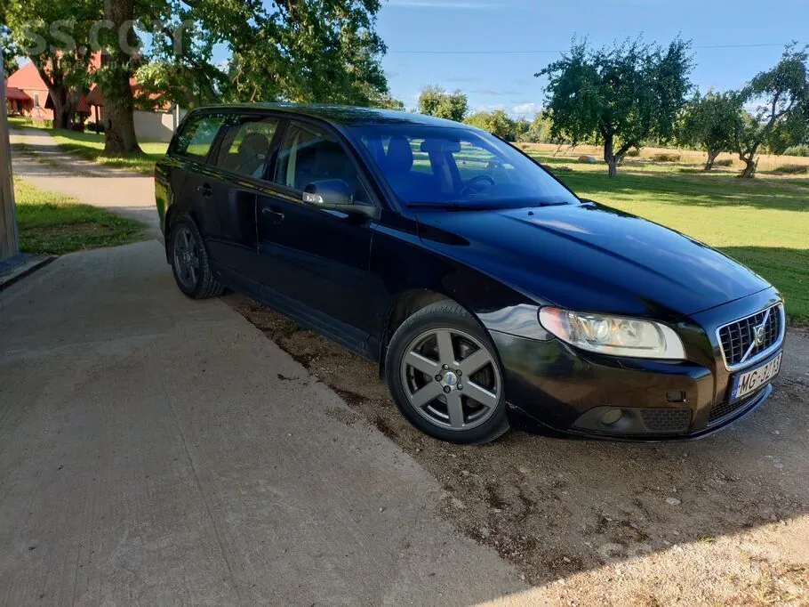 Volvo V70 2009 photo 3