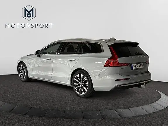 Volvo V60 2025 photo 4