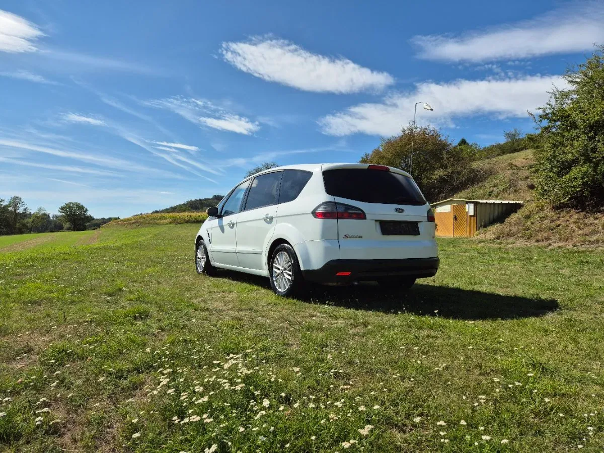 Ford S-Max 2009 photo 3