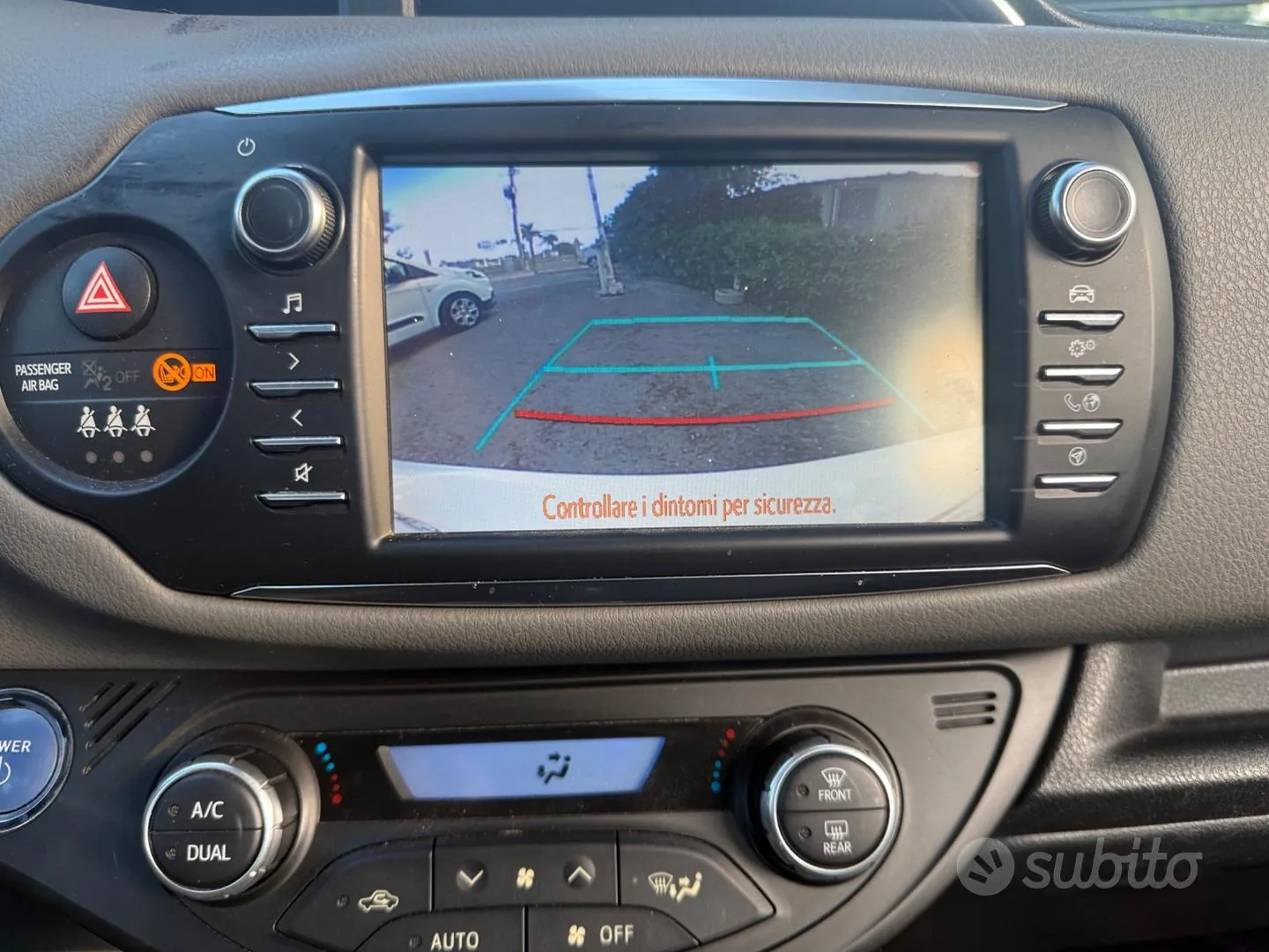Toyota Yaris 2017 photo 5