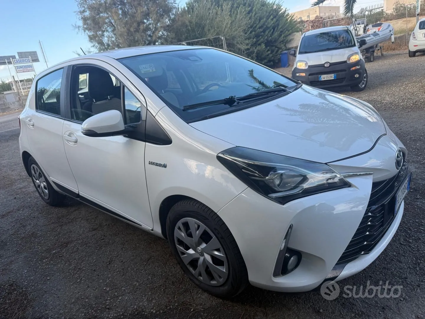 Toyota Yaris 2017 photo 3