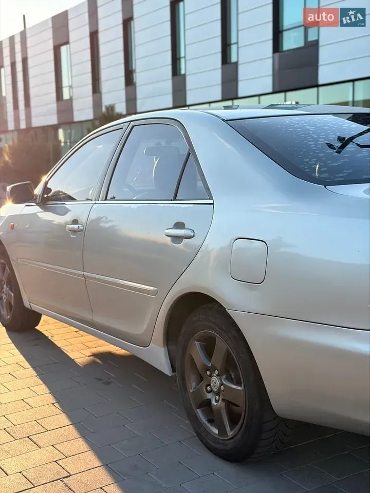 Toyota Camry 2001 photo 2