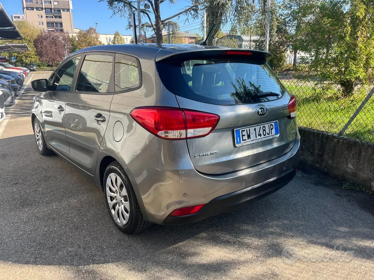 Kia Carens 2014 photo 2