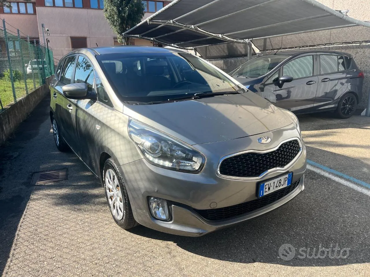 Kia Carens