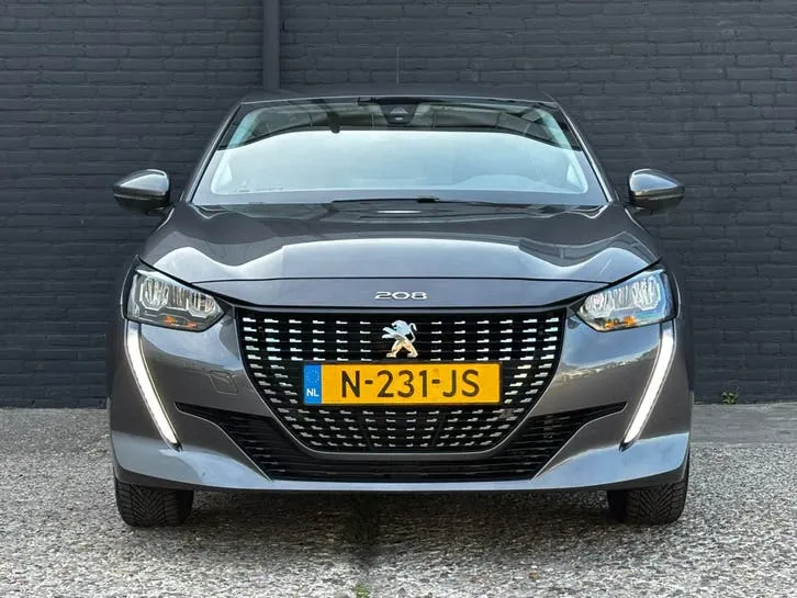 Peugeot 208 2021 photo 3
