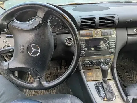 Mercedes-Benz C-Class 2007 photo 3