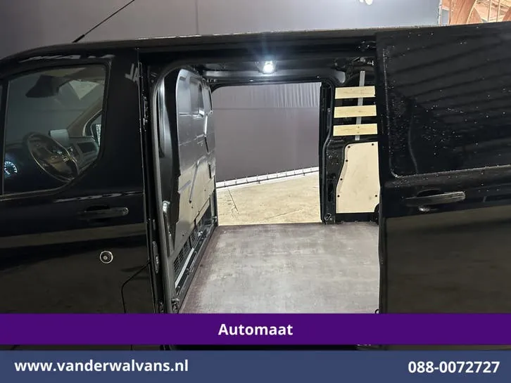 Ford Transit Custom 2023 photo 3