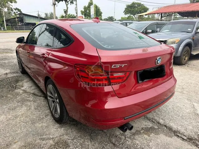 BMW 328I