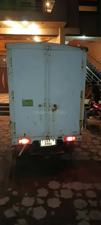 Suzuki Ravi