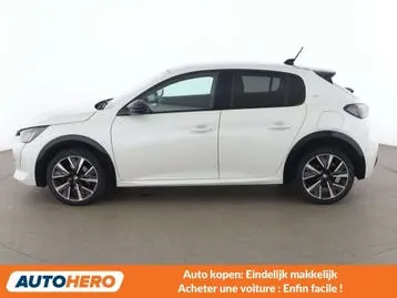 Peugeot 208 2022 photo 3