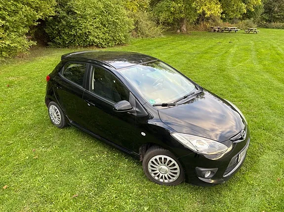 Mazda 2 2008 photo 3