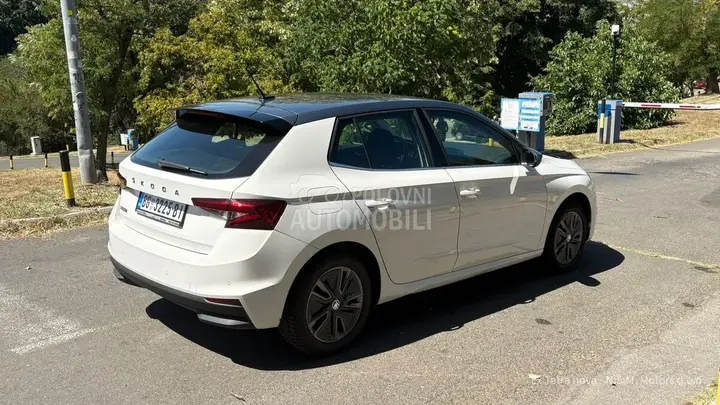 Skoda Fabia 2022 photo 3