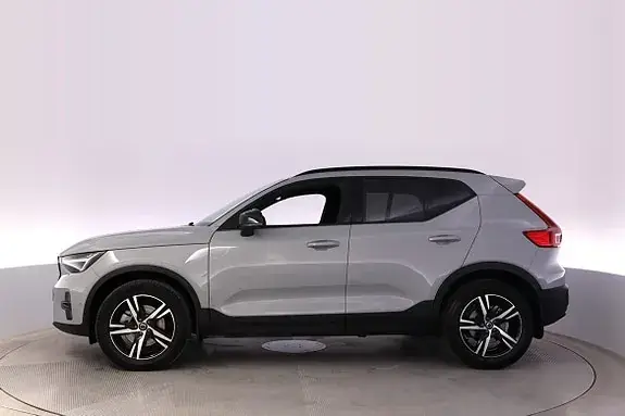 Volvo Xc40 2025 photo 2