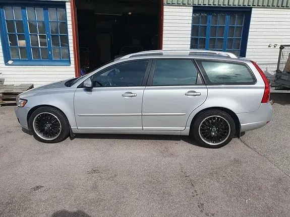 Volvo V50