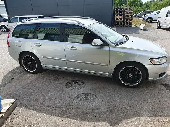 Volvo V50 2012 photo 4